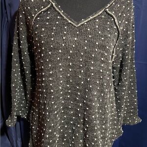 ANDREE BY UNIT Grey and White Polka Dot V-Neck Sweater